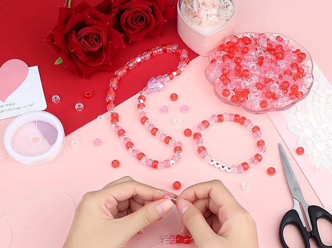 1000Pcs Valentine's Day Pony Beads Pink Red White Bracelets Crafts 6x9mm Bulk Plastic Pony Valentine Beads for Jewelry Making Party Party DIY Crafts Necklace Keychain Romantic Accessories