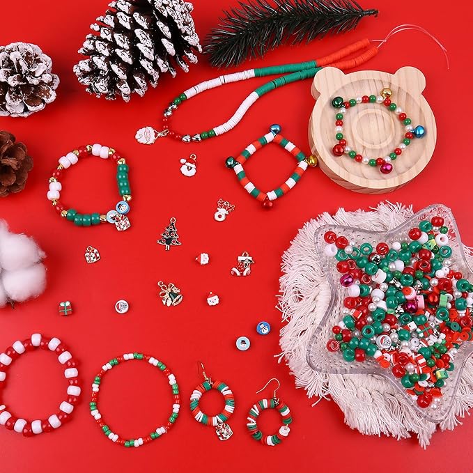 Wuollgess 2600 PCS Christmas Beads, Clay Beads Kit, Pony Beads and Glass Seed Beads for Jewelry Making, Bracelet Making Kit with Christmas Charms for Bracelets Gift Garland Decor