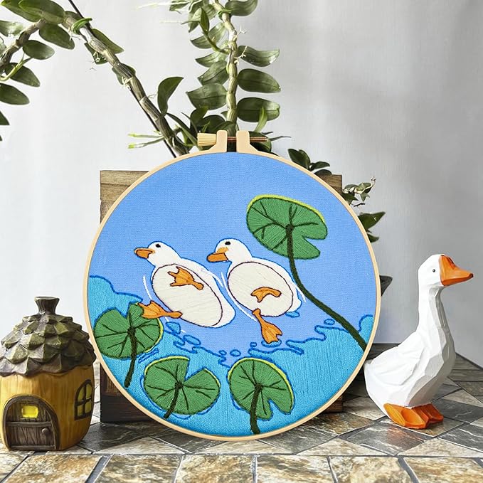 Duck Hand Embroidery Kits for Beginners Adults, Animal DIY Embroidery Starter Kit, Stamped Cross Stitch Kits for Beginner Craft Kits for Adult Women, Entire Set of Embroidery Supplies & Video Tutorial