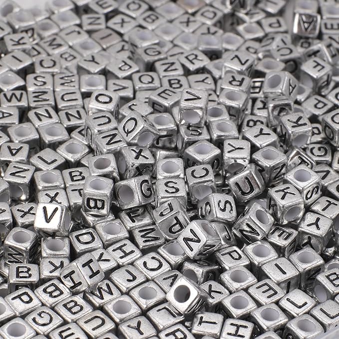 Yochus 1000pcs Round or Square Acrylic Letter Beads Number 4x7mm Alphabet A-Z Bead Friendship Bracelets Jewelry Making Kit for Teen Gifts (Silvery-Cube)