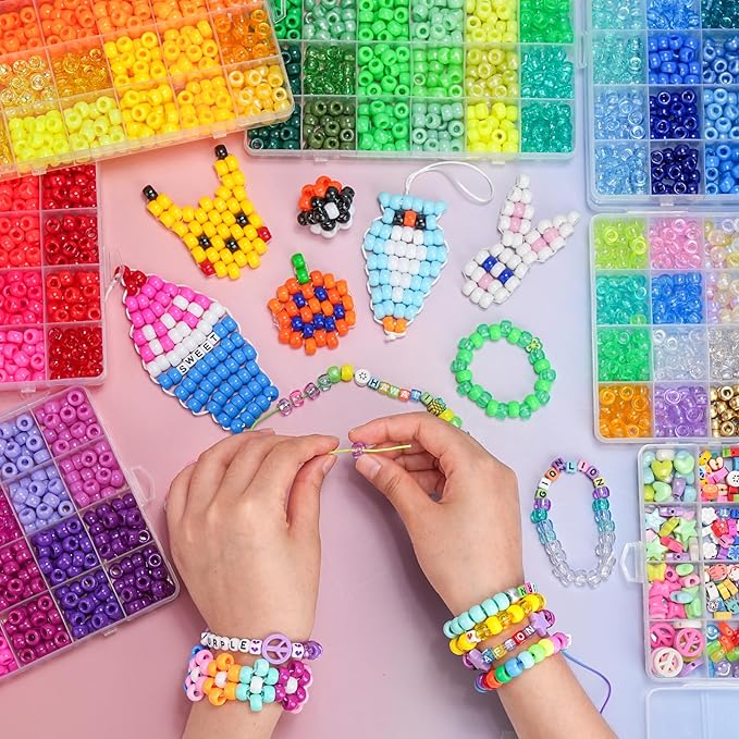 Gionlion 7 Boxes Pony Beads Bracelet Making Kit, 144 Colors 6x9mm Kandi Rave Beads, Friendship Bracelet Kit with 800Pcs Letter Bead for DIY Jewelry, Keychains, Arts and Crafts for Girls Kids Gifts