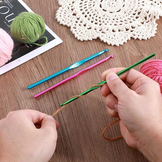 6 Pcs Crochet Hooks 4 mm 4.5 mm 5 mm Knitting Needles Craft Yarn Aluminum Crochet Needles for Beginners, US Size 6/7/8 (US G/7/H)