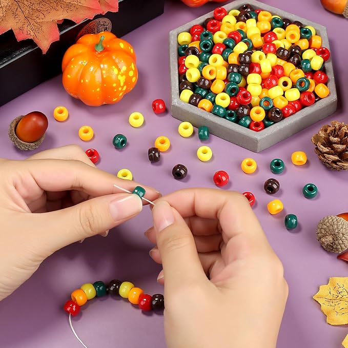 Fall Pony Beads 1000 Pcs, Autumn Thanksgiving Bracelets Beads for Jewelry Making, Plastic Hair Bead for Braid for Craft, Autumn Thanksgiving, Gifts for Friend(Yellow, Red, Brown, Green)