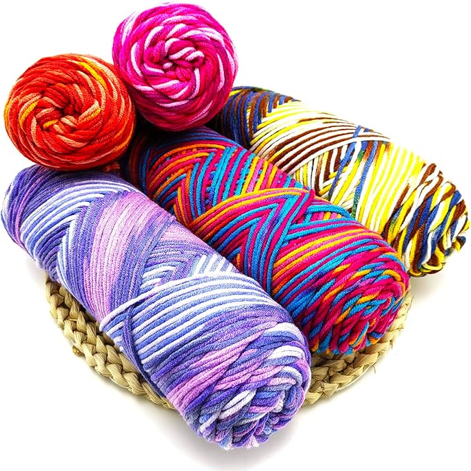 5-Ply Variegated Yarn 200g/2pcs, Acrylic 100%, Chunky Weight 2.5mm, Soft & Cozy, Vibrant Colors, Full Hand Feel for Knitting Sweaters, Scarves, Shawls, Hats (1#Rose Red)