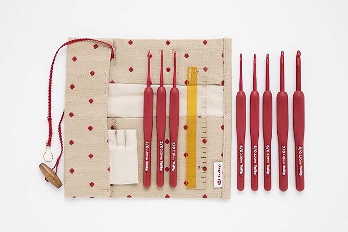 ETIMO Red Crochet Set Red Tulip TED001, 2.6 x 20.4 x 22 cm