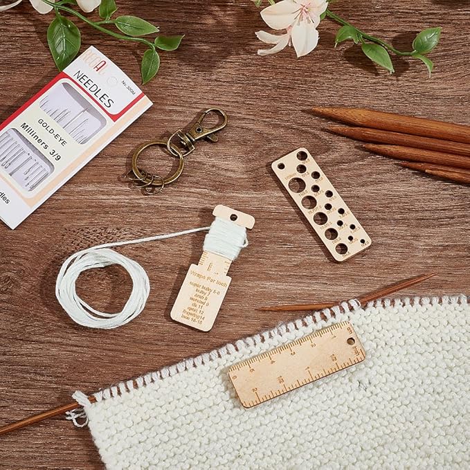 BENECREAT 3Pcs Mini Wooden Gauge Keychains, Knitting Needle Gauge, Yarn Wrap Guide Board, Multifunctional Ruler with Alloy Clasp for Crochet DIY Sewing