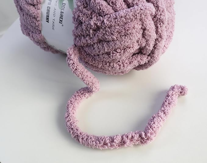 DDL&HEXI 2 Skeins Super Chenille Chunky Yarn,Blanket Making Kit,Jumbo Knitting Yarn 2x8oz 226g per Bag (True White)