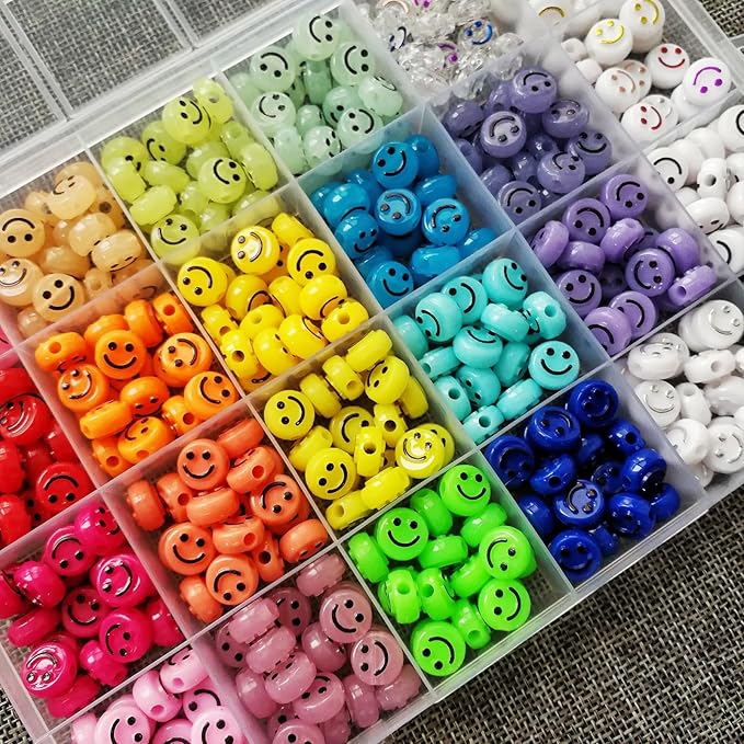 Amaney 480pcs Smiley Face Beads 24 Colors 10mm Big Acrylic Spacer Beads for Jewelry Bracelet Earring Necklace Craft Mobile Phone Pendant Making Kit