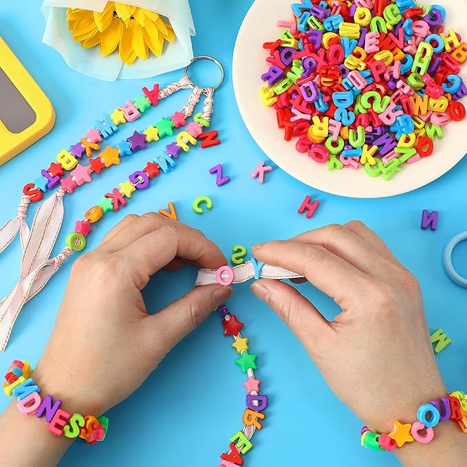 Augshy 700Pcs Large Letter Beads Colorful Plastic A-Z Mixed Alphabet Shape Beads for Jewelry Making Bracelets Necklaces Key Chains Shoelaces Crafts Party Decor(9x12mm)