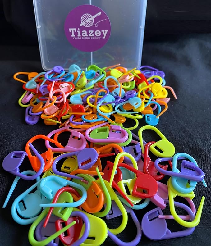 90 Pieces - Standard & Jumbo Locking Stitch Markers Crochet Knitting Markers Set- Stitch Pins, Plastic Safety Pins, Row Stitch Counter for Clips Yarn