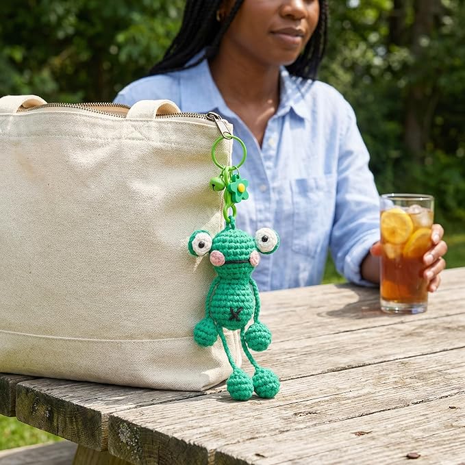 minimal beee Beginner Crochet Kit for Frog Keychain- Complete DIY Animal Craft Set with Easy Peasy Yarn and Step-by-Step Video Tutorial.Gift Hobby for Adults