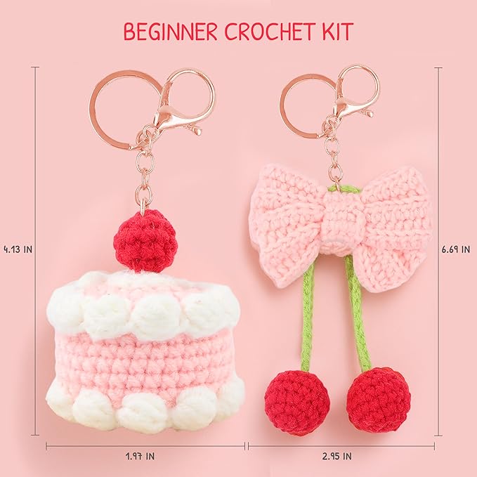 HOUSE CREATIVITY Crochet Keychain Kit for Beginners – Make 2 Cute Cake & Bow Charms, Amigurumi Crochet Starter Kit with Video Tutorial, Yarn & Keyring, DIY Bag Charm Gift