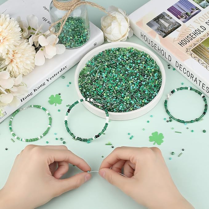 DUQGUHO Green Beads for Jewelry Making 4mm Green Glass Seed Beads Kit 15 Color 3mm 2mm Small Plastic Tube Bead for Bracelets Craft DIY St. Patrick's Day Bead