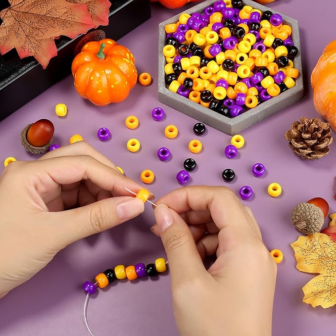 Halloween Pony Beads Bulk 1000 Pcs, Colorful Kandi Beads for Bracelets Jewelry Making, Plastic Hair Bead for Braids for Craft, Gifts for Friend(Black, Orange, Purple,Yellow)