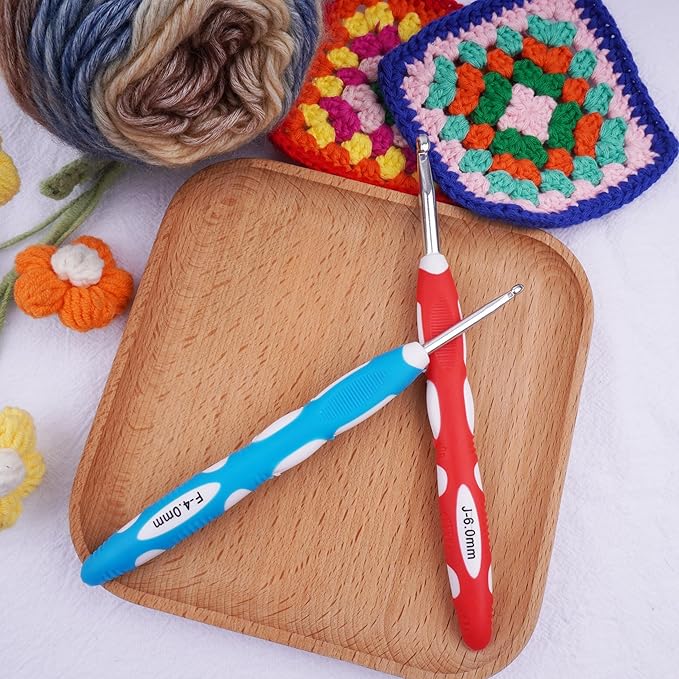 4mm 6mm Crochet Hook, Smooth Metal Head and Soft Rubber Grip Extra Long Ergonomic Crochet Hooks for Arthritic Hands, Beginners and Crochet Enthusiast