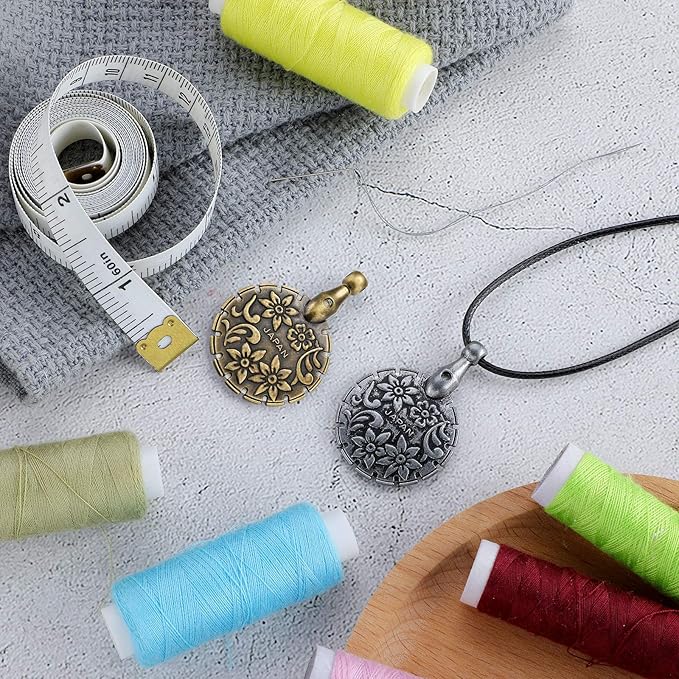 Mudder 2 Pieces Yarn Cutter Pendants Antique Gold Silver Metal Thread Cutter Pendant Round Shape for DIY Sewing Tools(Antique Gold, Antique Silver)