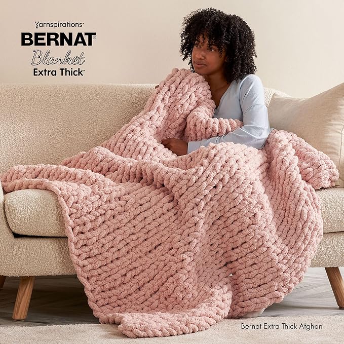 Bernat Blanket Extra Thick Green Frost Yarn - 1 Pack of 21.12oz/598.74g - 100% Polyester - #7 Jumbo - 72 Yards - Chunky Yarn for Hand Knitting, Crocheting, Crafts & Amigurumi