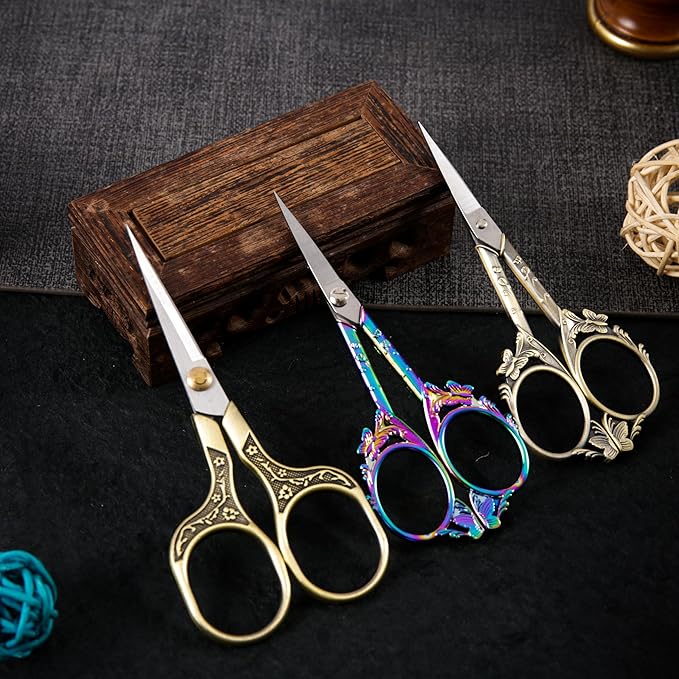 Crochet Scissors with Cover – Antique Bronze Vintage Small Embroidery Scissors, Sharp Craft Scissors for Yarn Thread Sewing Needlework, Cute Butterfly Design Gift for Crocheter Quilter, 4.6 Inch