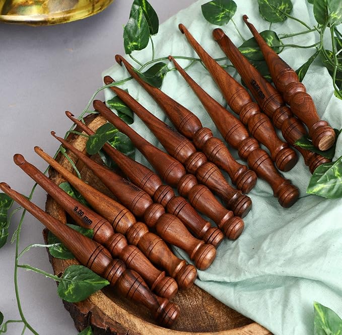 Bhartiya Handicrafts Wooden Crochet Hooks Set of 12 - Ergonomic Rosewood Knitting Needles with Engraved Design, Various Sizes (3.5mm to 12mm)