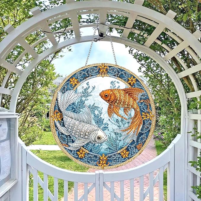 Wergund 5D DIY Carp Diamond Art Hanging Kits, Hanging Diamond Art Fish, Acrylic Special Shaped Rhinestone, Window Hanging Pendants for Home Wall Garden Front Door Outdoor Decor Gift(Carp)