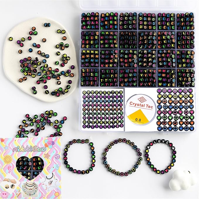 nikkiGuo 1250 PCS Letter Beads Kit with Elastic Cord – Alphabet A–Z, Numbers, Heart, Moon, Star, Smiley Beads for Friendship Bracelets & DIY Jewelry (Black Beats & Colorful Letters)