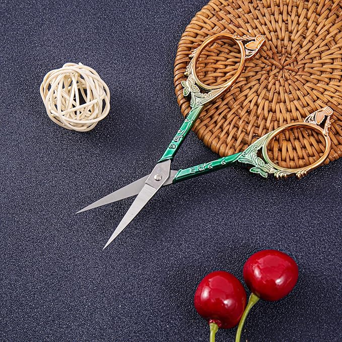 Crochet Scissors with Cover – Green Gold Vintage Small Embroidery Scissors, Sharp Craft Scissors for Yarn Thread Sewing Needlework, Cute Butterfly Design Gift for Crocheter Quilter, 4.6 Inch