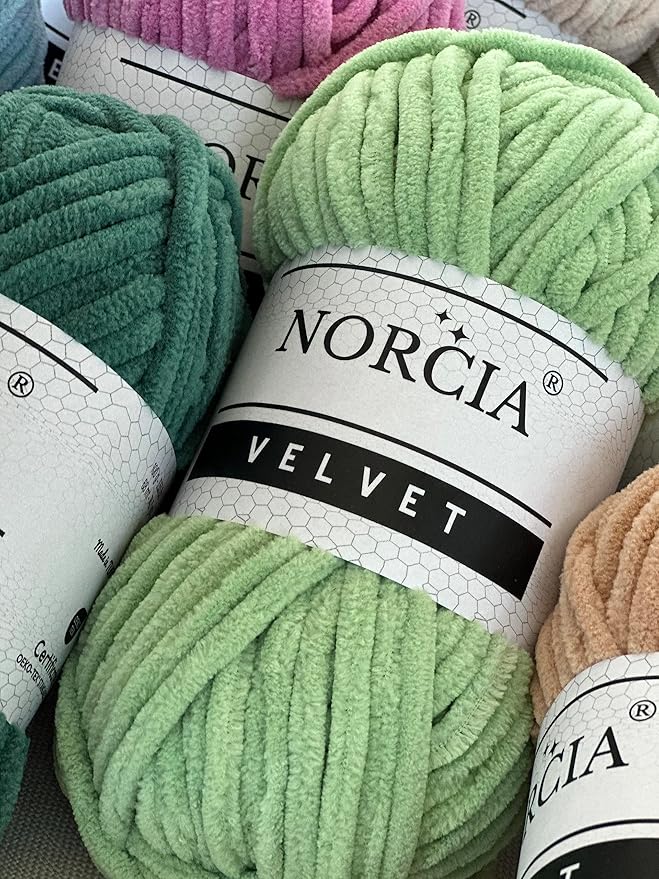 Soft Velvet Yarn Chenille Yarn for Crocheting Super Bulky (100g-3.50oz) (68m-74.3 yds) Baby Blanket Yarn for Knitting Amigurumi Yarn for Crochet Weaving Craft (Asparagus Green, 1 Skein)